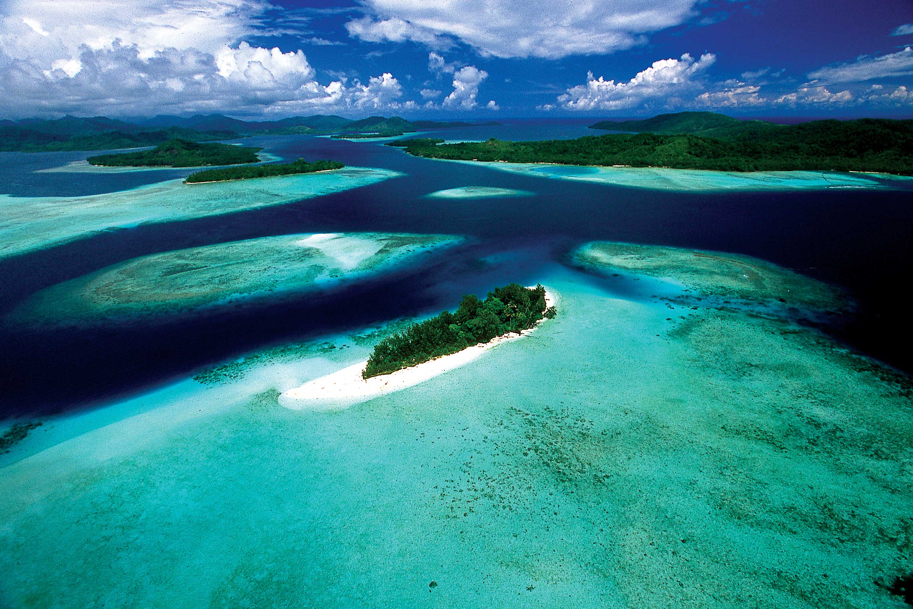 Нейтральные острова. Лагуна Марово Соломоновы острова. Меланезия Соломоновы острова. Океания Меланезия острова.