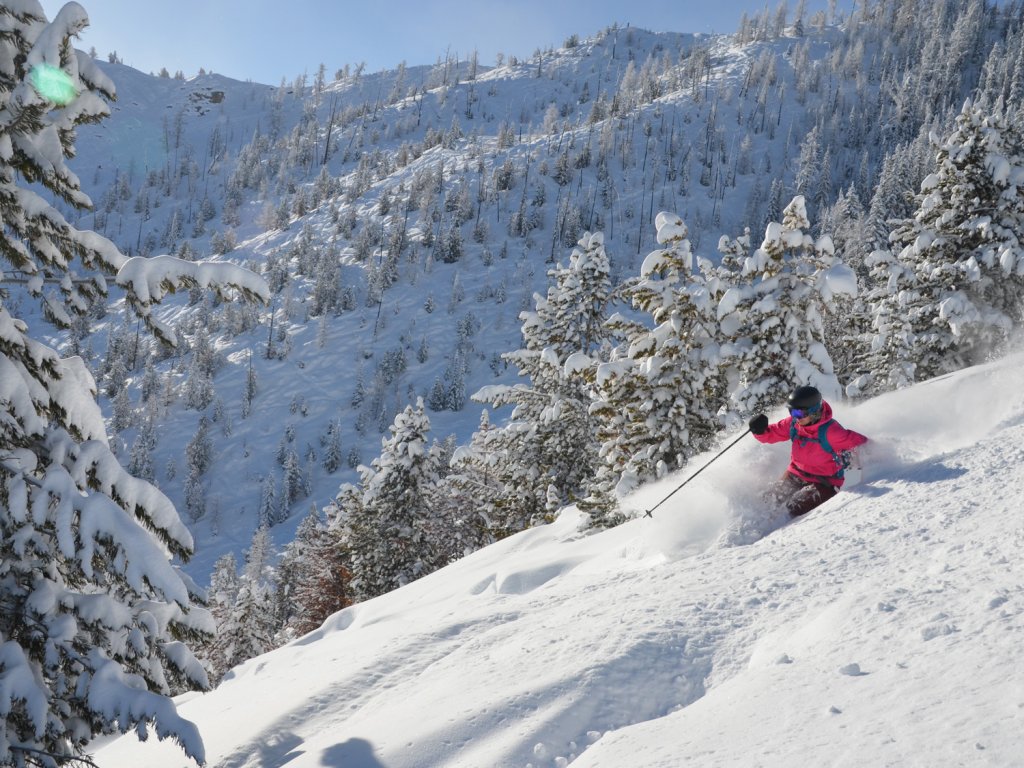 Canada Ski Season Dates