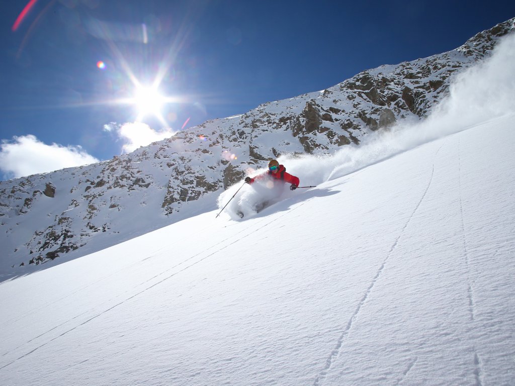 Skiing at Big Sky Resort - USA ski season dates
