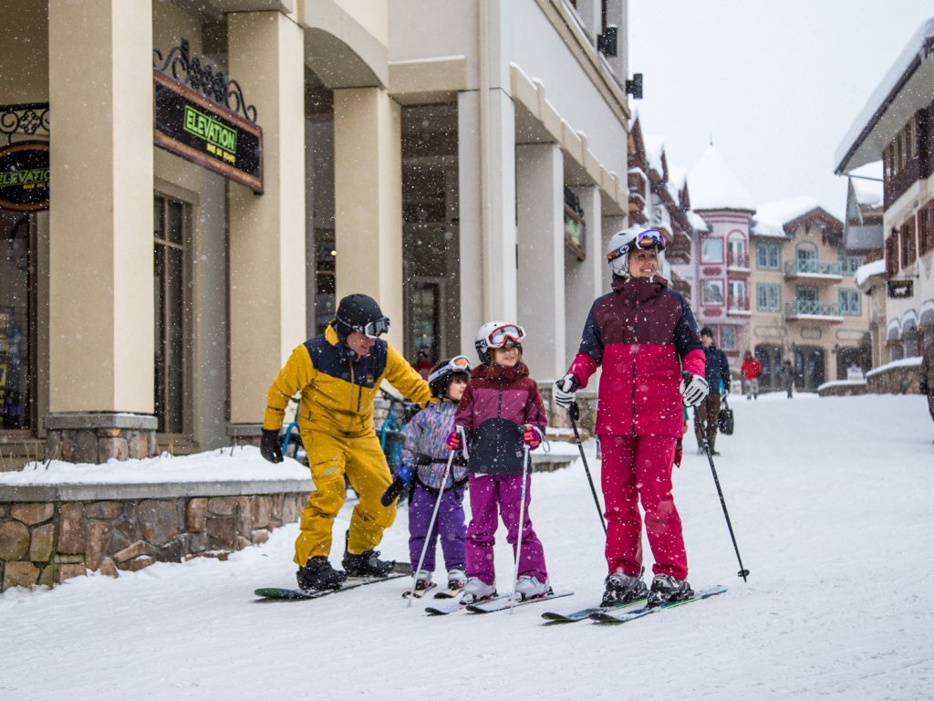 Canada Ski Season Dates