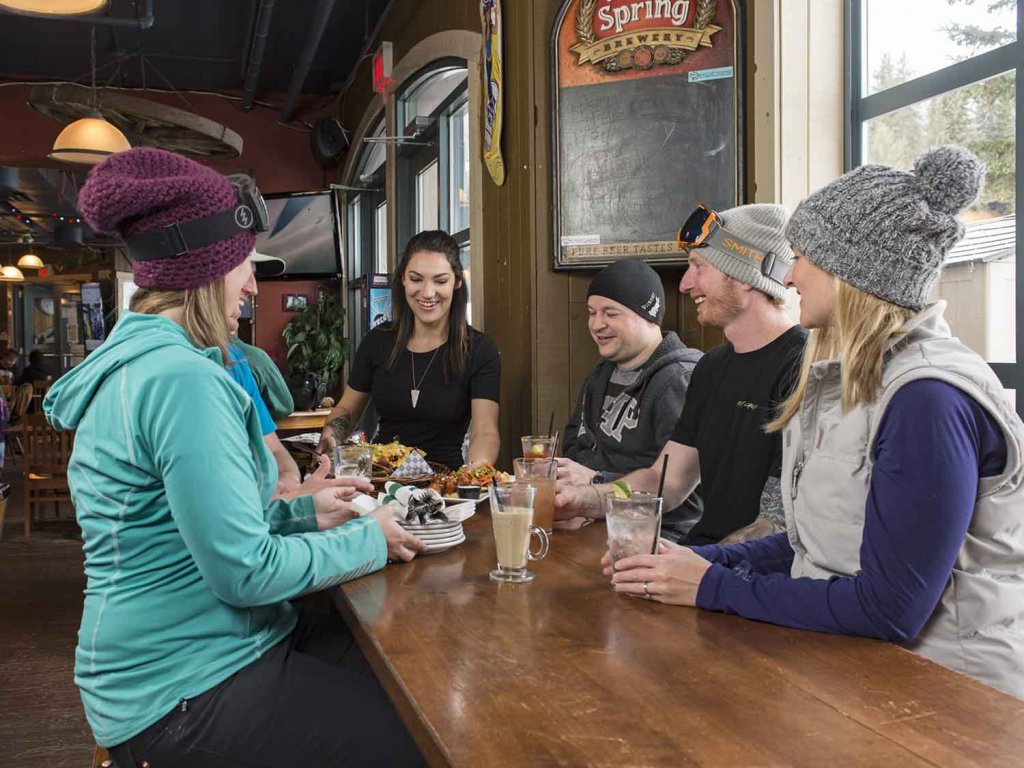 Après ski at Sun Peaks