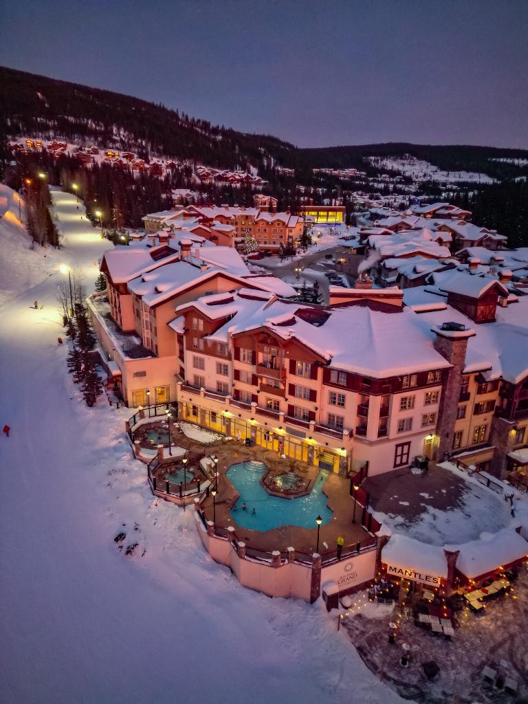 Ski Sun Peaks Luxury